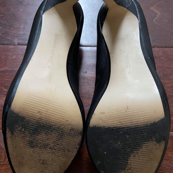 Banana Republic Black Leather Stilettos - Picture 7 of 9